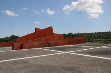 Parvis centre de la memoire